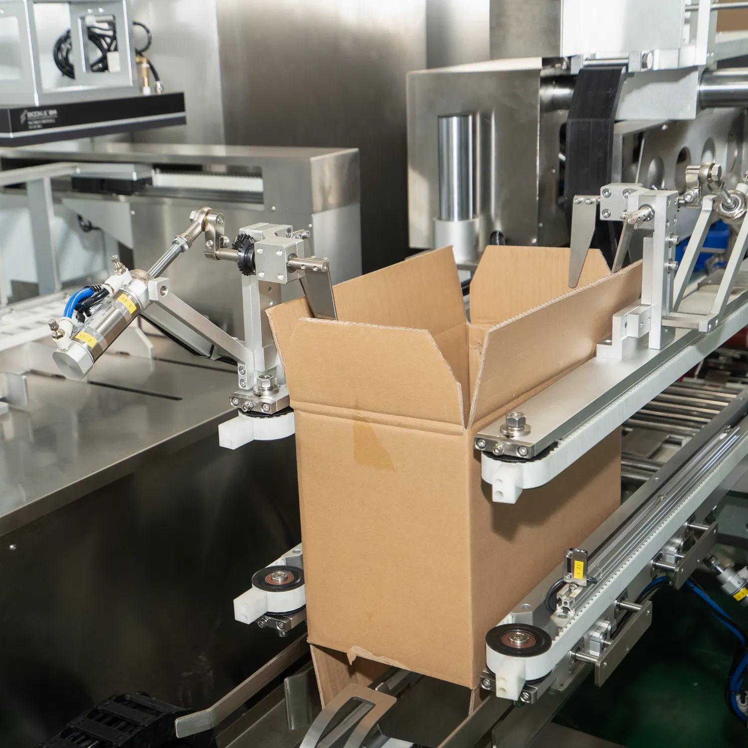 High Quality Automatic Case Packing Machine Case Forming Filling and Sealing Loading and Palletizing Machine