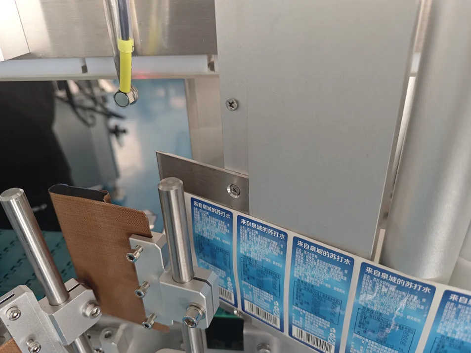 Belt tensioning mechanism