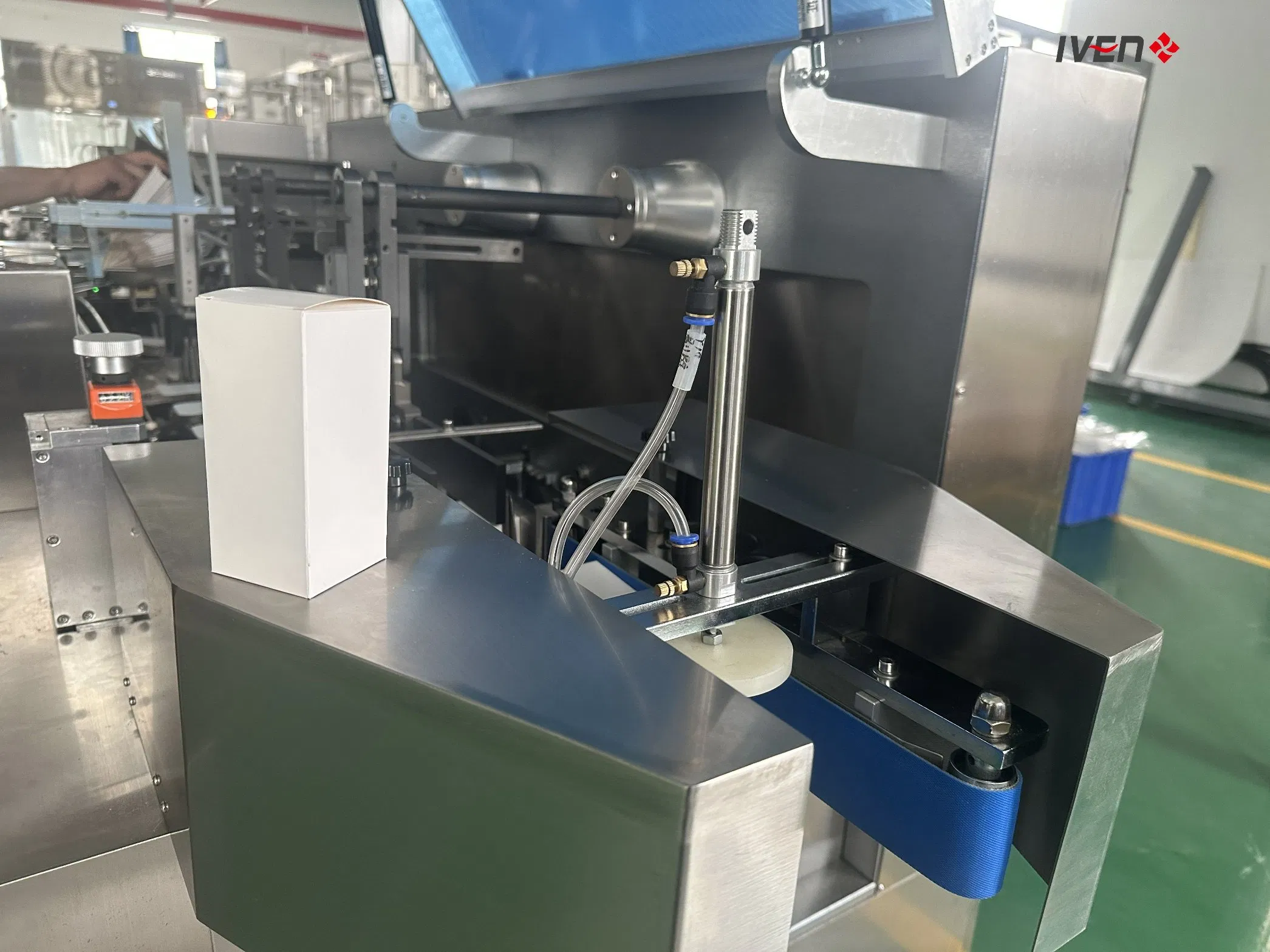 High Speed Carton Packer Water Bottle Linear Wrap Cardboard Case Packer Bottle Carton Packing Machine