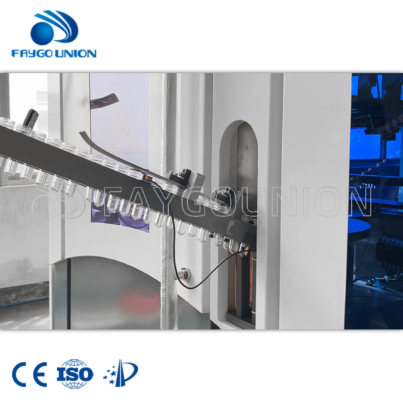 12000~48000bph Mineral Water Juice Carbonated Drinks Oil Bottle Blowing Filling Sealing Bfs Combi-Block 3 in 1 Machine for Beverage Bottling Production Line