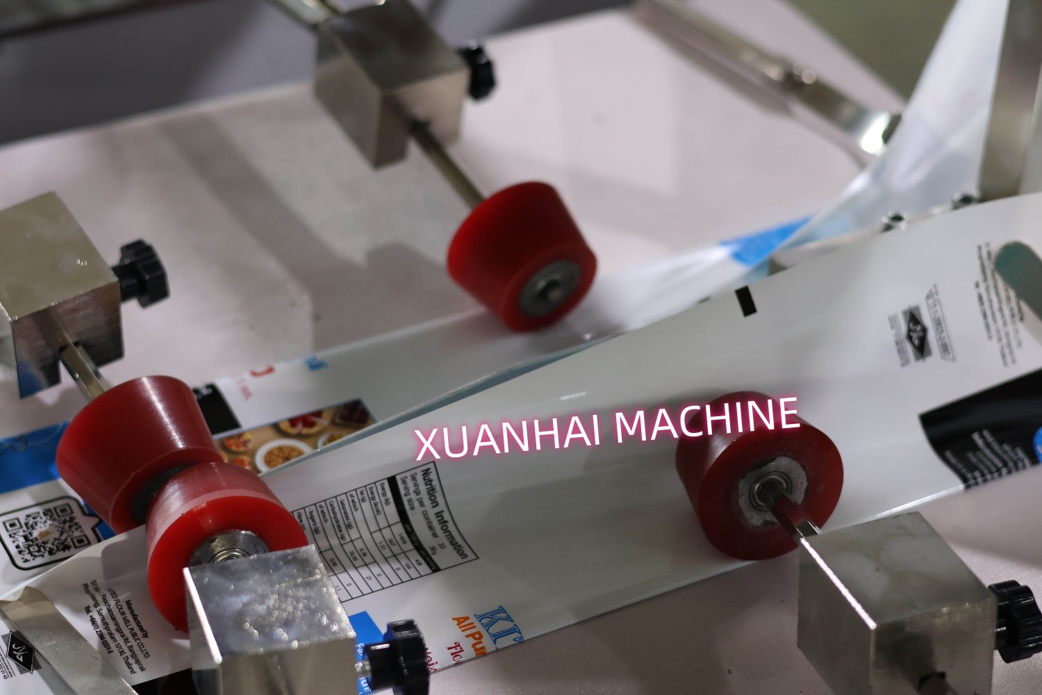 Full Automatic Food Packaging Pouch Three Sides Seal Doypack Pouch Coffee Bag Snacks Stand up Pouch Bag Making Machine