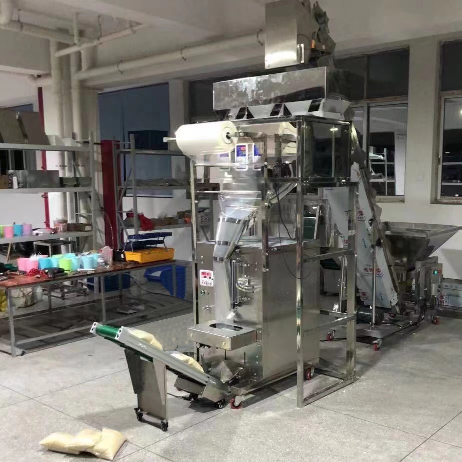 Automatic Loading Food Peanuts Seeds Grains Dried Tea Fruit Vertical Packaging Machine