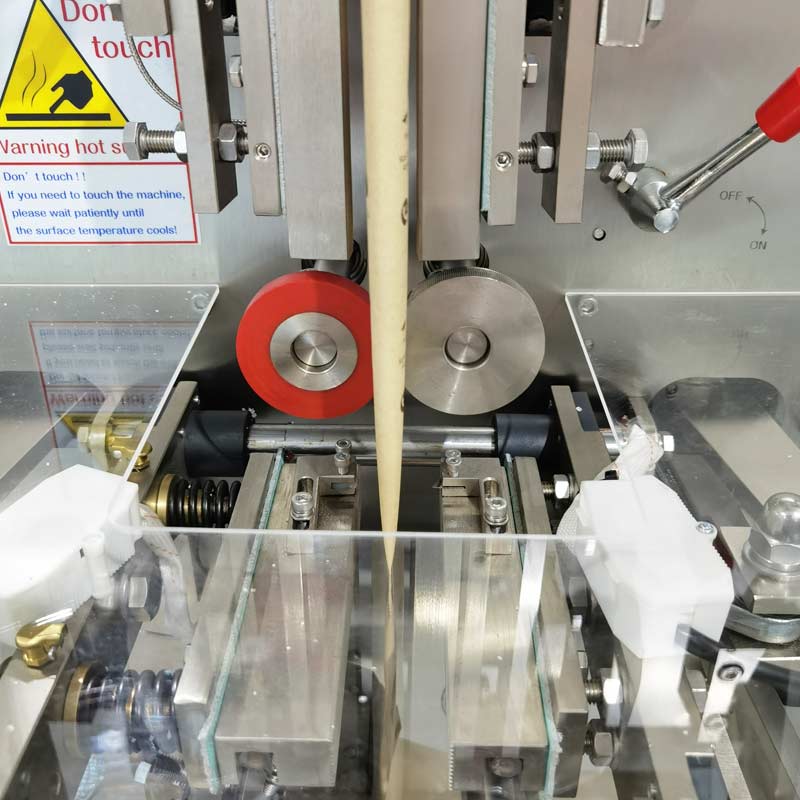 Fully Automatic Peanuts Beans Grain Granule Packing Machine 10 - 200 G Factory Price