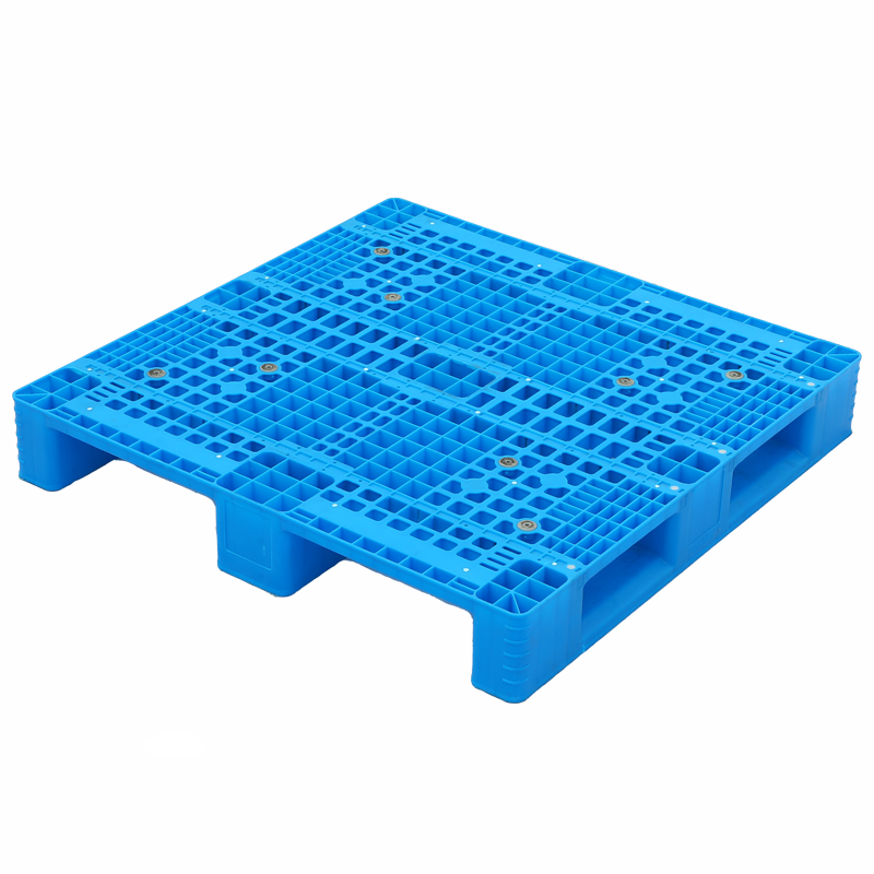 48 x 40 Stackable Plastic Pallet