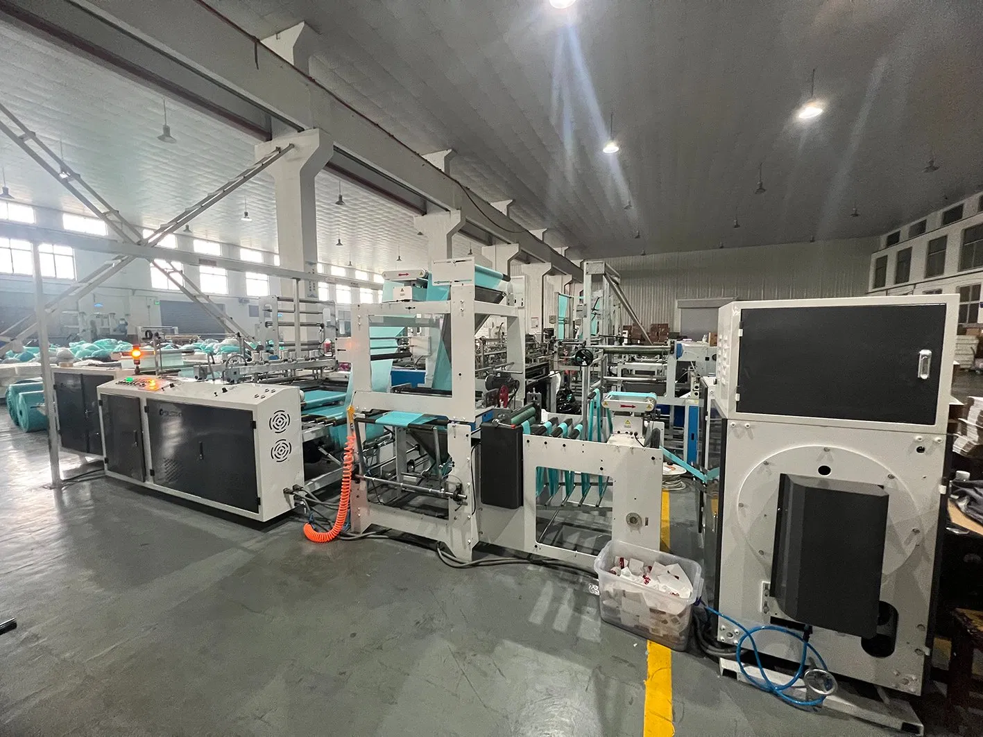 Full Automatic Plastic Garbage Bag Making Machine Bag on Roll Machine Bottom Seal Bag Making Machine Double Fold V-Folding Bottom Sealing with S Wave Trash Bag