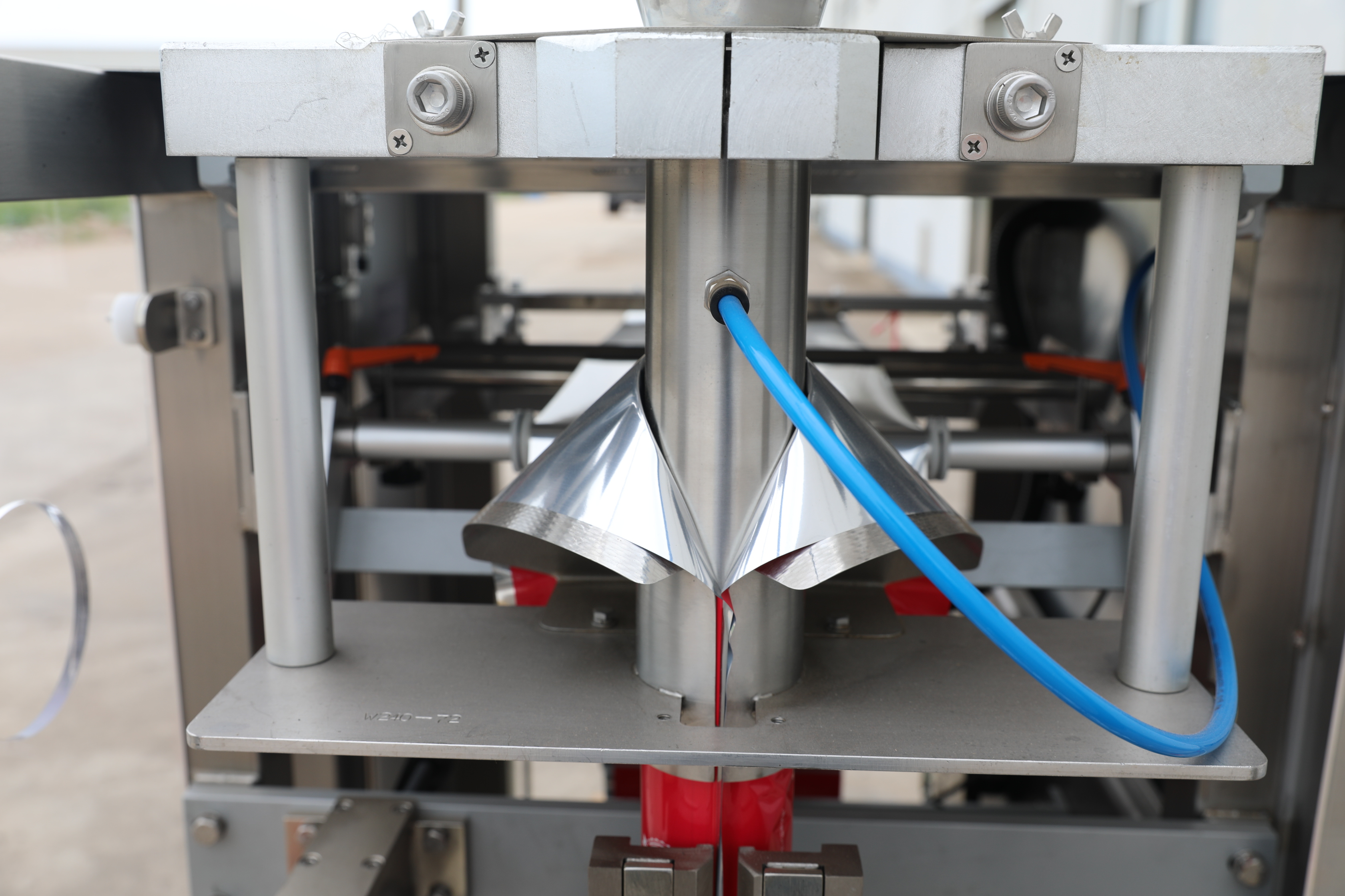 YD-720 Vertical Form Fill Sealing Machine Multi-Function New Design Food Plastic Packaging Paper Bag Pouch Wrapping Liquid Pump