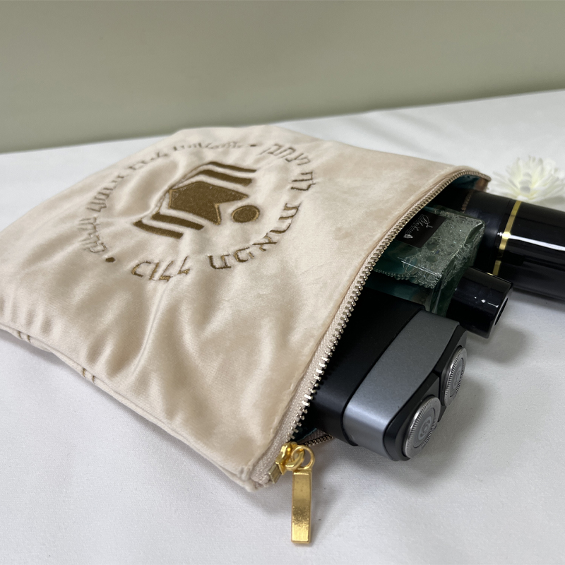 Custom Design Jewelry Gift Packaging Bag Makeup Bag Abaya Pouch Luxury Velvet Gift Pouch Packaging Bags