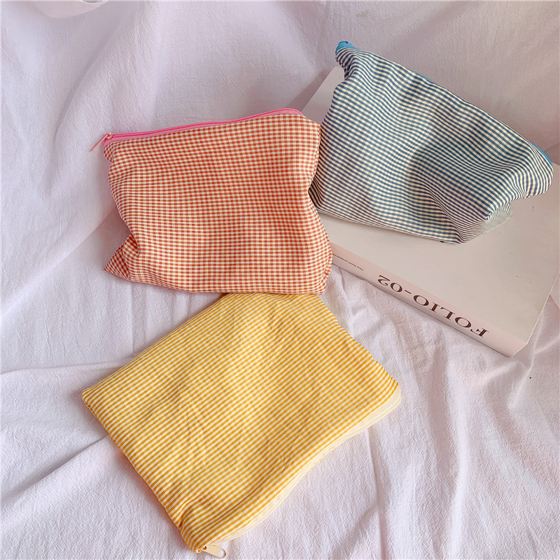 Cosmetic Bag Custom Logo Yellow Gingham Cotton Wholesale Zipper Makeup Bag Eco-friendly Cotton Terry Cloth Make Up Bag