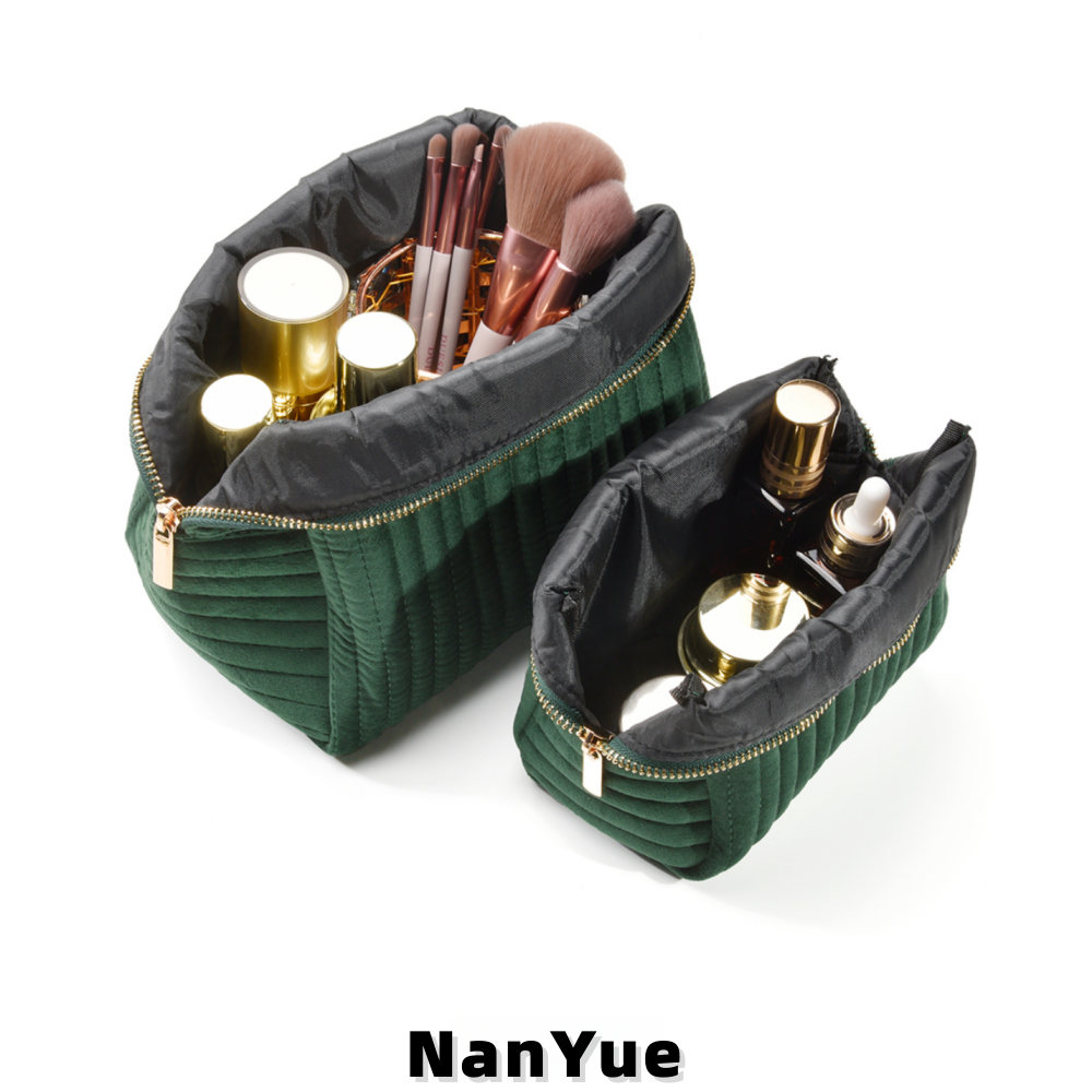 New Quilted Velvet Jewelry Box Custom Logo Fashion Ladies Cosmetic Storage Pouch Portable Travel Toiletry Organizer Makeup Bag