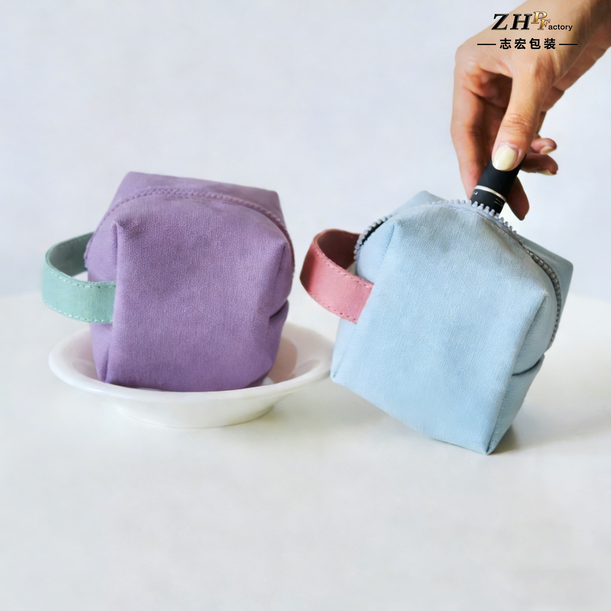 ZHYD Custom logo Mini Portable Multifunctional Mix Colors Cosmetic Bag Travel Makeup Bag for Women