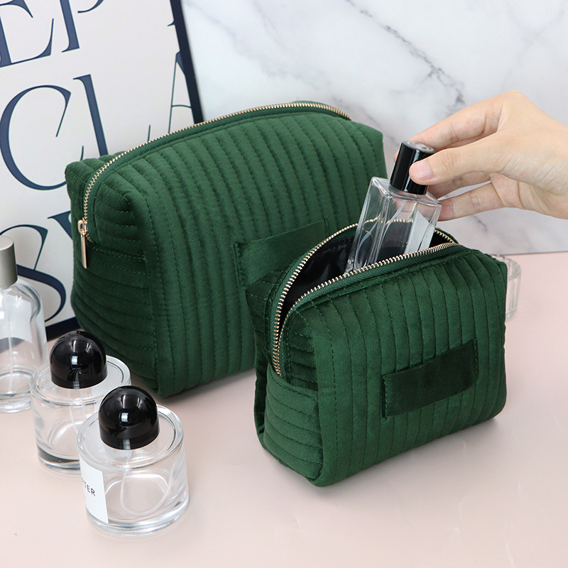Luxury Velvet Makeup Bag Premium Big Capacity Cosmetic Organizer Metal Zipper Soft Travel Toiletry Promotional Business Gifts