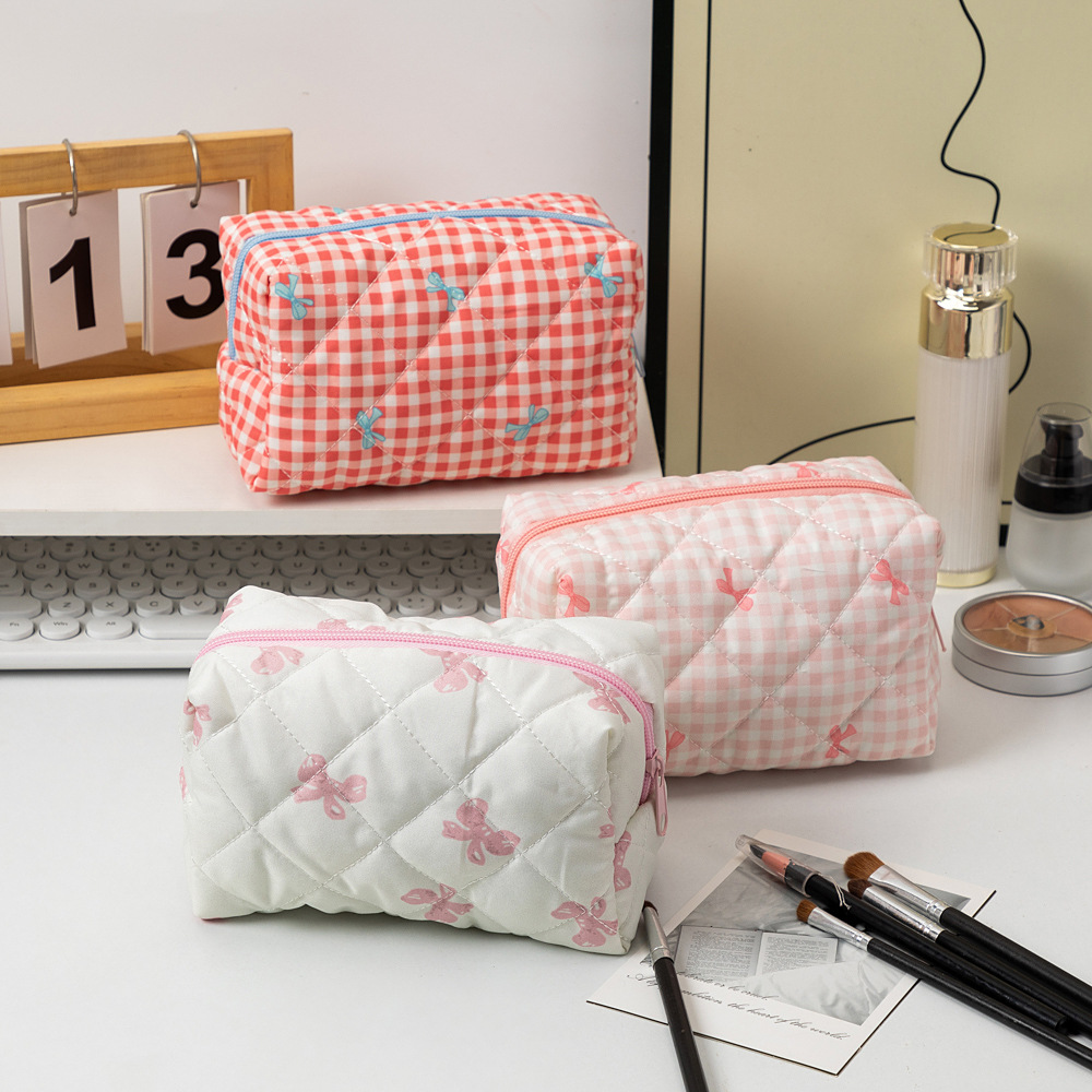 Korean Version Personalized Luxury Pink Bow Cosmetic Bag with Zipper Closure Soft Fashion Style Case for Travel Beauty Makeup