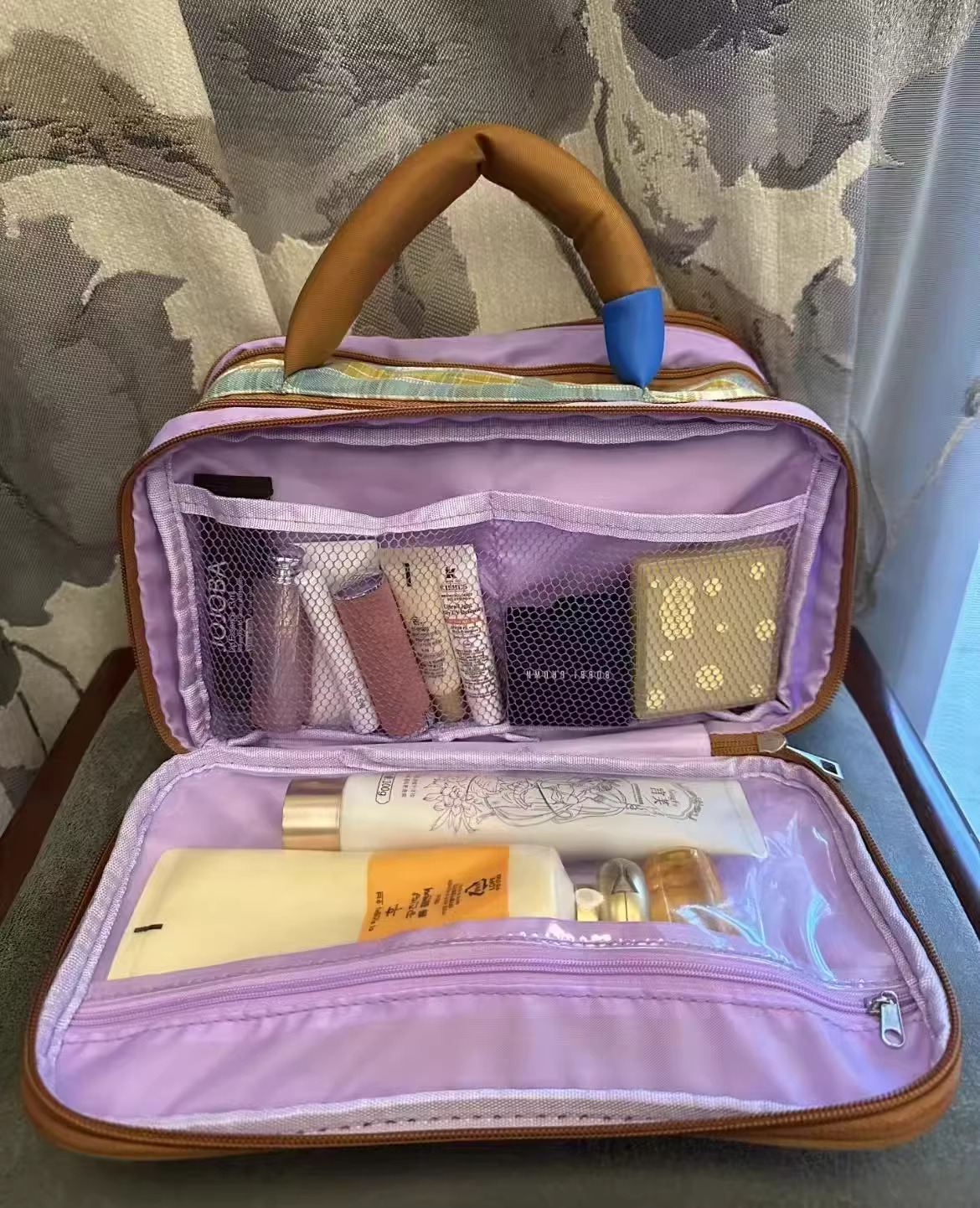 New Design Large Capacity Makeup Storage Bag Luxury Portable Handbag Travel Toiletry Bag Cosmetic Organizer