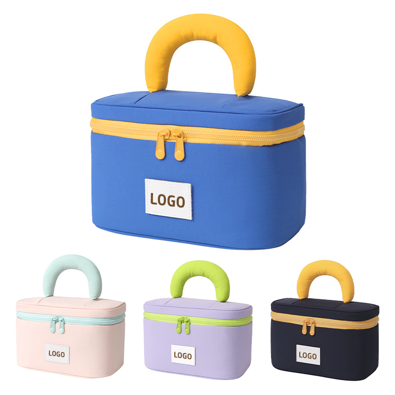 Large Capacity Floral Coquette Aesthetic Makeup Bag For Women Girls Travel Organizer Eco-Friendly Durable With Zipper Closure