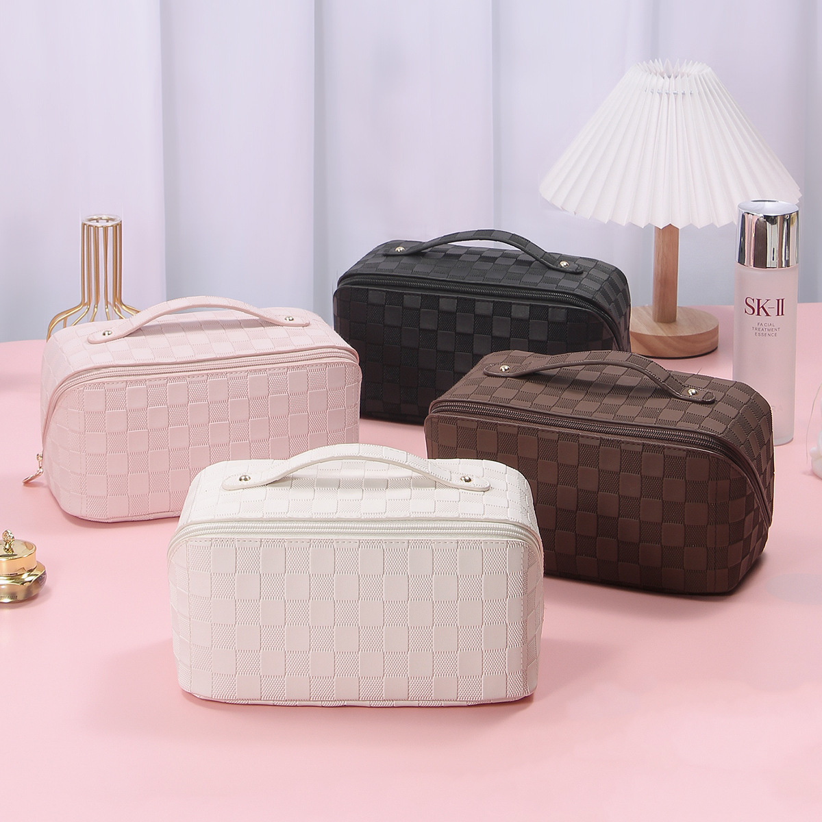 Fashionable Large Capacity Travel Portable Cosmetic Bag with Zipper Simple Checkerboard PU Waterproof Makeup Bag