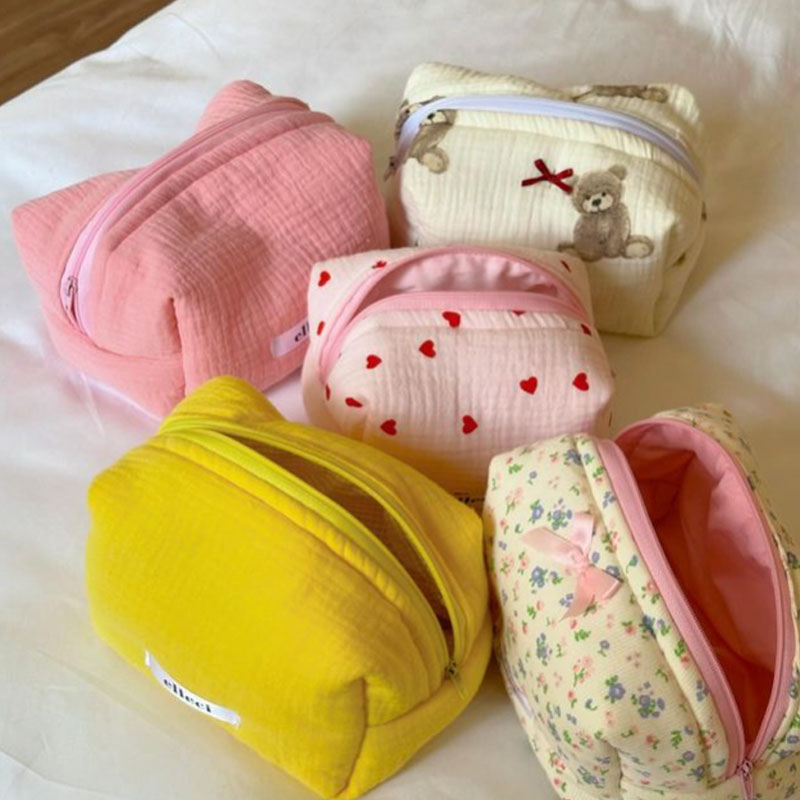 Custom logo Fashion Luxury Large Capacity Recycled Cotton Makeup Lightweight Soft Waterproof Portable Makeup Cosmetic Bag
