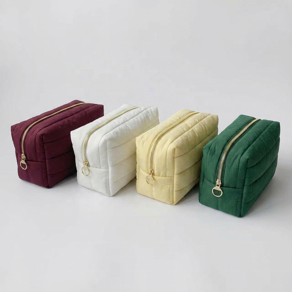 Custom Logo Durable Puffy Water Resistant Zipper Nylon Cosmetic Bag Large Capacity Soft Padded Lightweight Eco-Friendly OEM ODM
