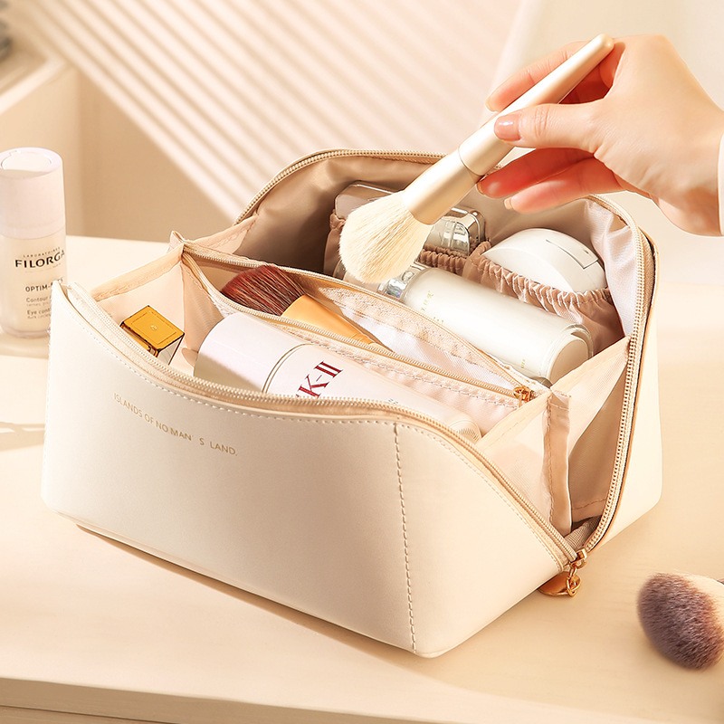 Wholesale Soft Fabric High Quality Cosmetic Travel Makeup Bag Large Capacity Portable Storage Bag in Stock