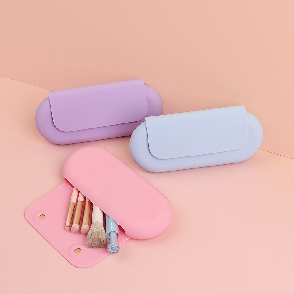 High Quality Design Magnetic Clasp Silicone Travel Cosmetic Bag Portable Makeup Bag Beauty Tools Makeup Brush Storage Bag