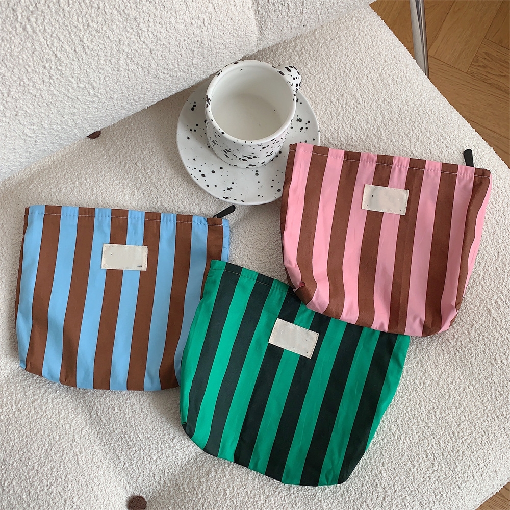 Wholesale Custom LOGO New Spring Summer Vertical Striped Soft Casual Cosmetic Bag Large Travel Wash Bag Beauty Makeup Bag