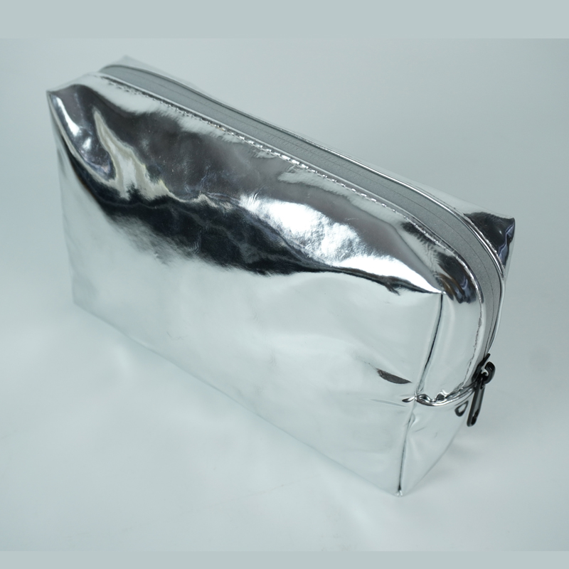 Waterproof Customized logo PU Leather Makeup Organizer Zipper Pouch Luxury Silver Travel Cosmetic Bag