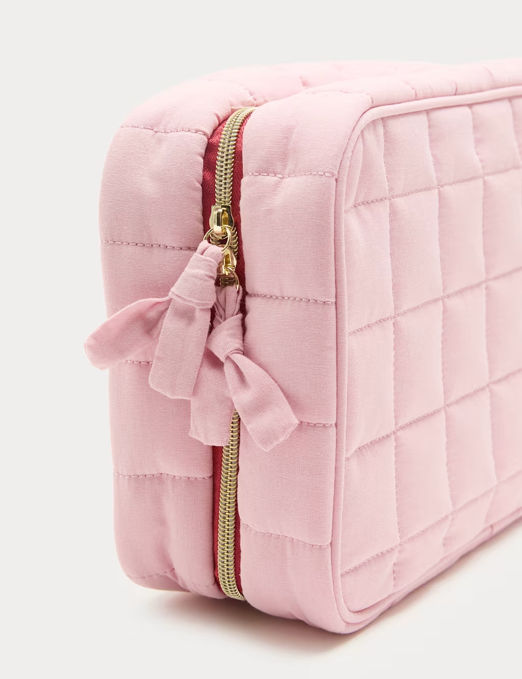 2026 New Custom Logo Portable Quilted Puffy Toiletry Bag 2 Folding Cosmetics Organizer Cute Pink Travel Bag With Hanging Hook