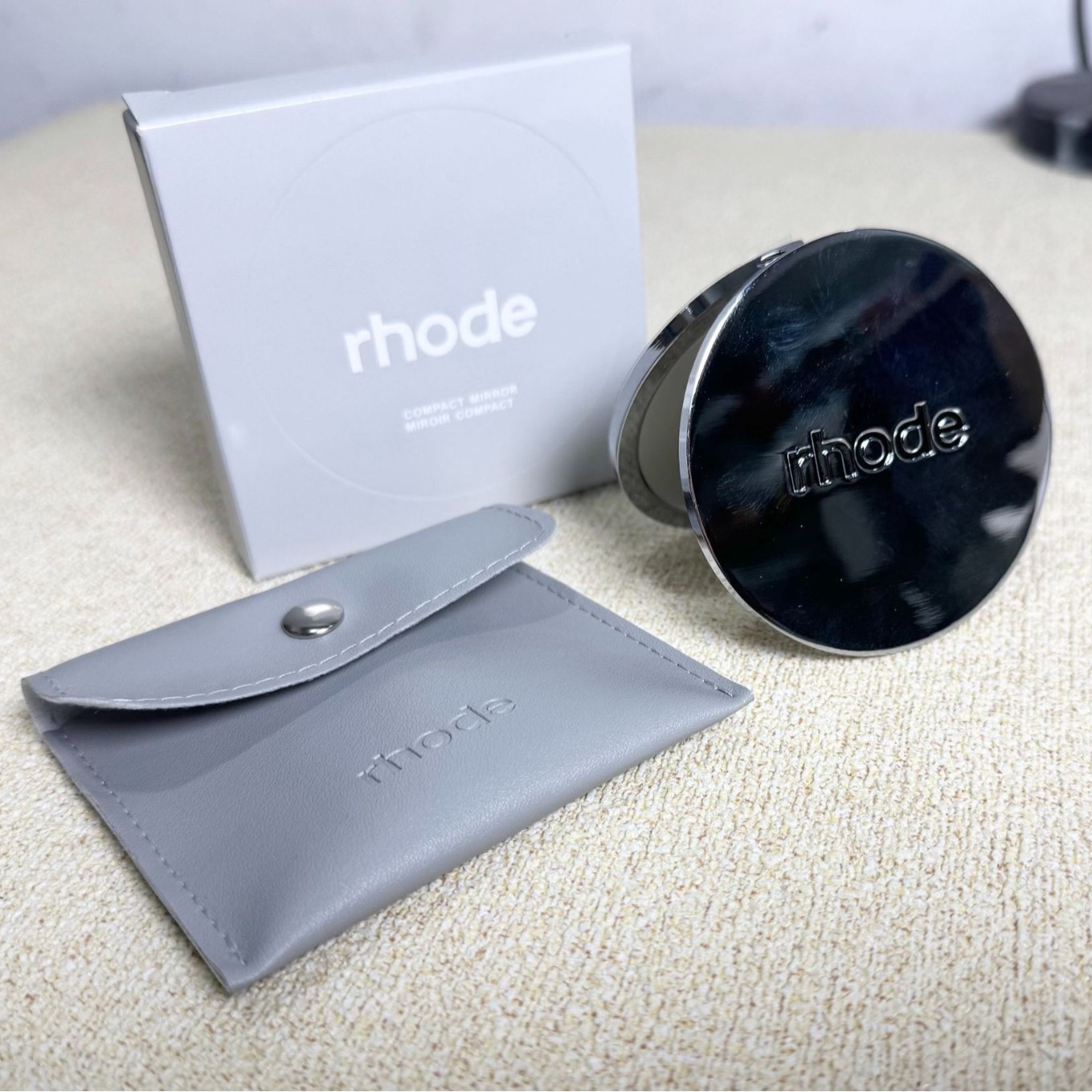 Rhode Hailey Round Salon Portable Eyelash Makeup Mirror Creative Small Gift New Model