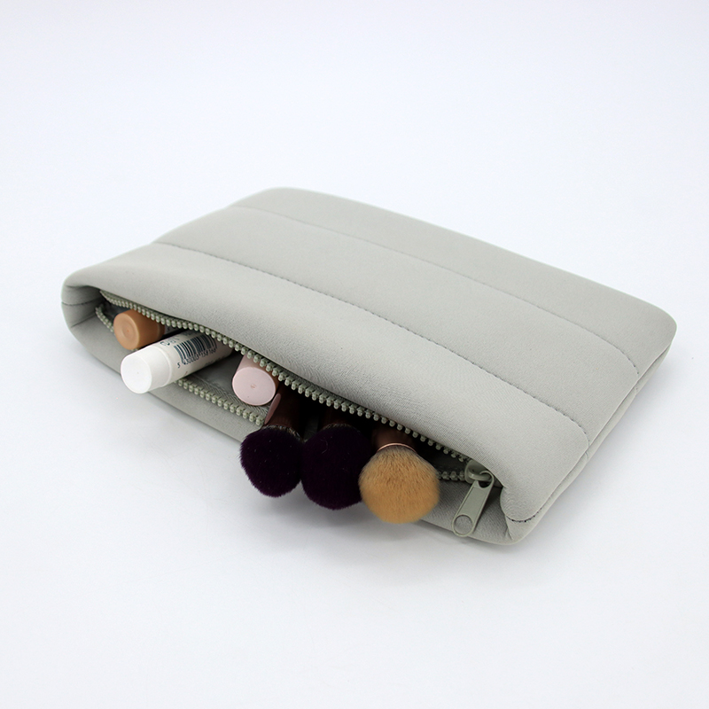 Custom Logo Waterproof Quilted Women Skincare Puffy Neoprene Makeup Bubble Pouch Cosmetic Bag For Travel Toiletry Storage