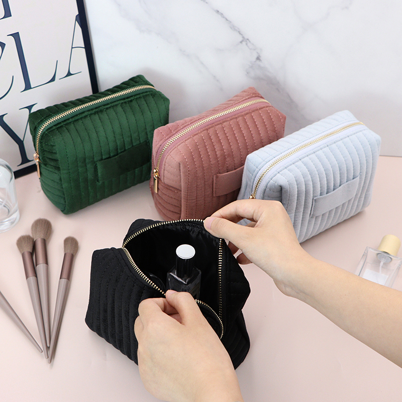Luxury Velvet Makeup Bag Premium Big Capacity Cosmetic Organizer Metal Zipper Soft Travel Toiletry Promotional Business Gifts