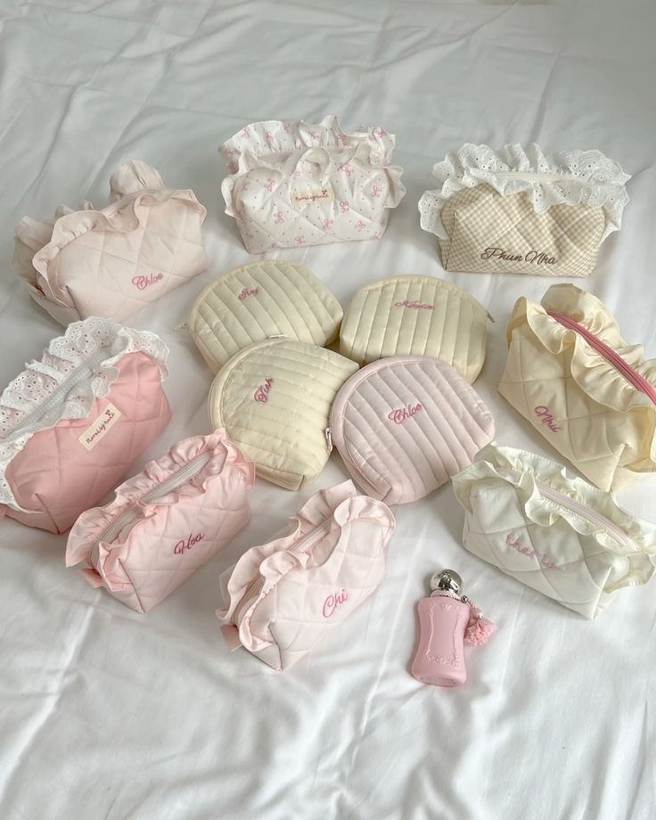 Toiletry Bag Details