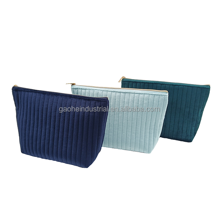 Custom Zipper Foldable Reusable National Portable Puffer Makeup Bag Professional Travel Aesthetic Quilted Velvet Cosmetic Case