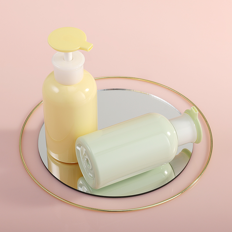 Cosmetics Round Shoulder Plastic Pump Bottle 300ml Body Lotion Bottle Toner Skin Care Cleanser Makeup Packaging Containers