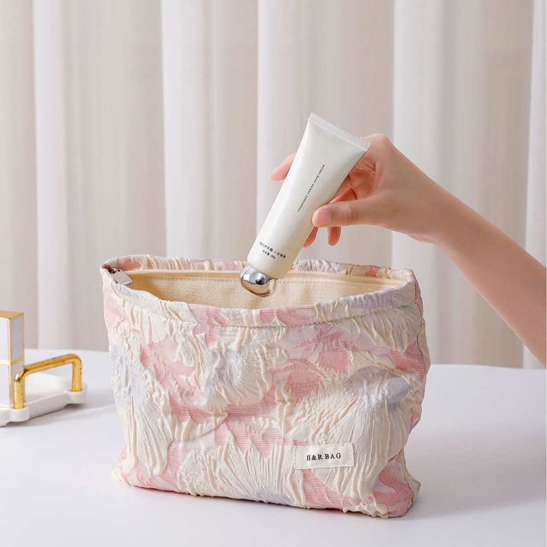Luxury Makeup Bag Cosmetic Tool Organizer Jacquard Fabric Cosmetic Pouch Makeup Pouch for Women