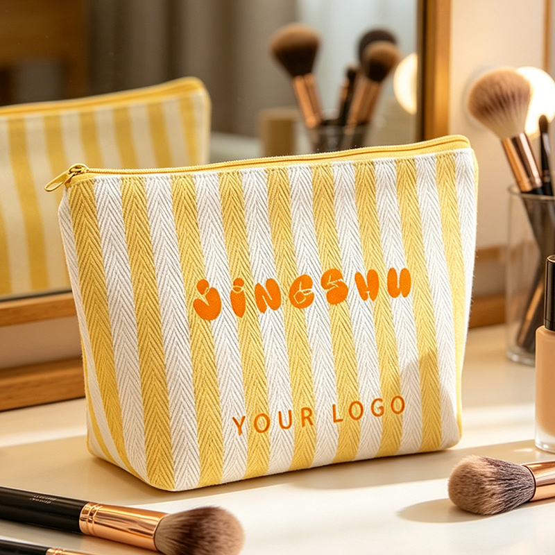 Custom Canvas Bag Portable Trendy Striped Fabric Makeup Bag with Zipper Closure for Travel and Daily Cosmetics Organization