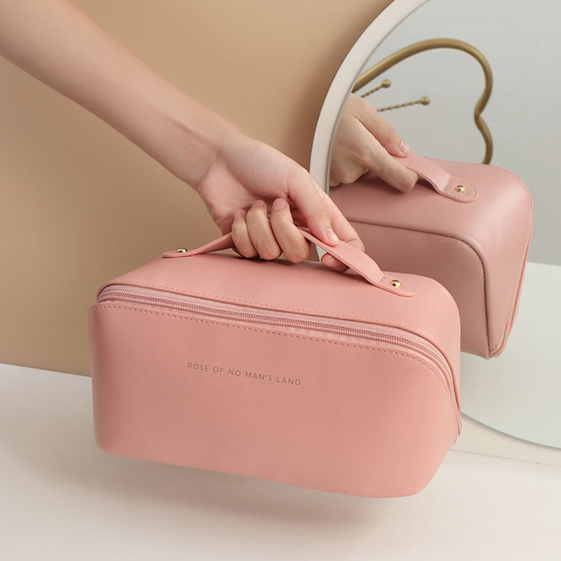 New Custom Private Label Soft Pu Leather New Cosmetic Bag Portable Cosmetic Makeup Bag Pouch Travel Organizer Bags Case