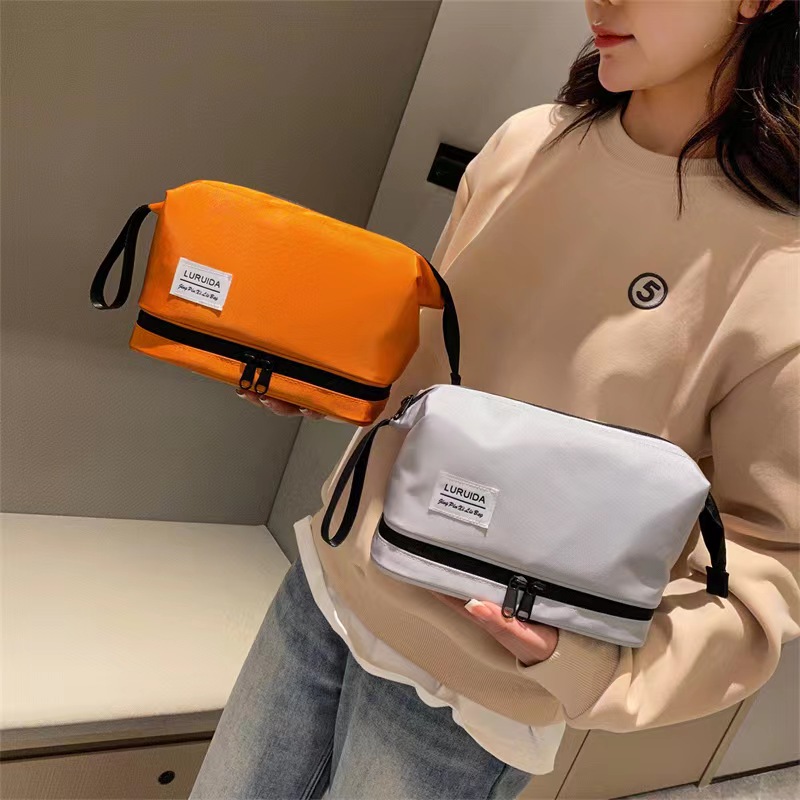 Cosmetic Bag View 9