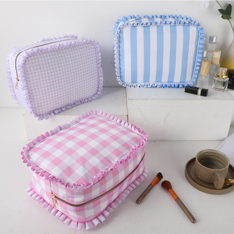 Wholesale Customized Soft Makeup Toiletry Bag Large Size Nylon Gingham Ruffle Pillow Cosmetic Bag
