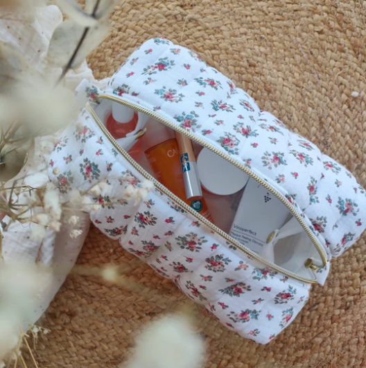 Cosmetic Bag View 10