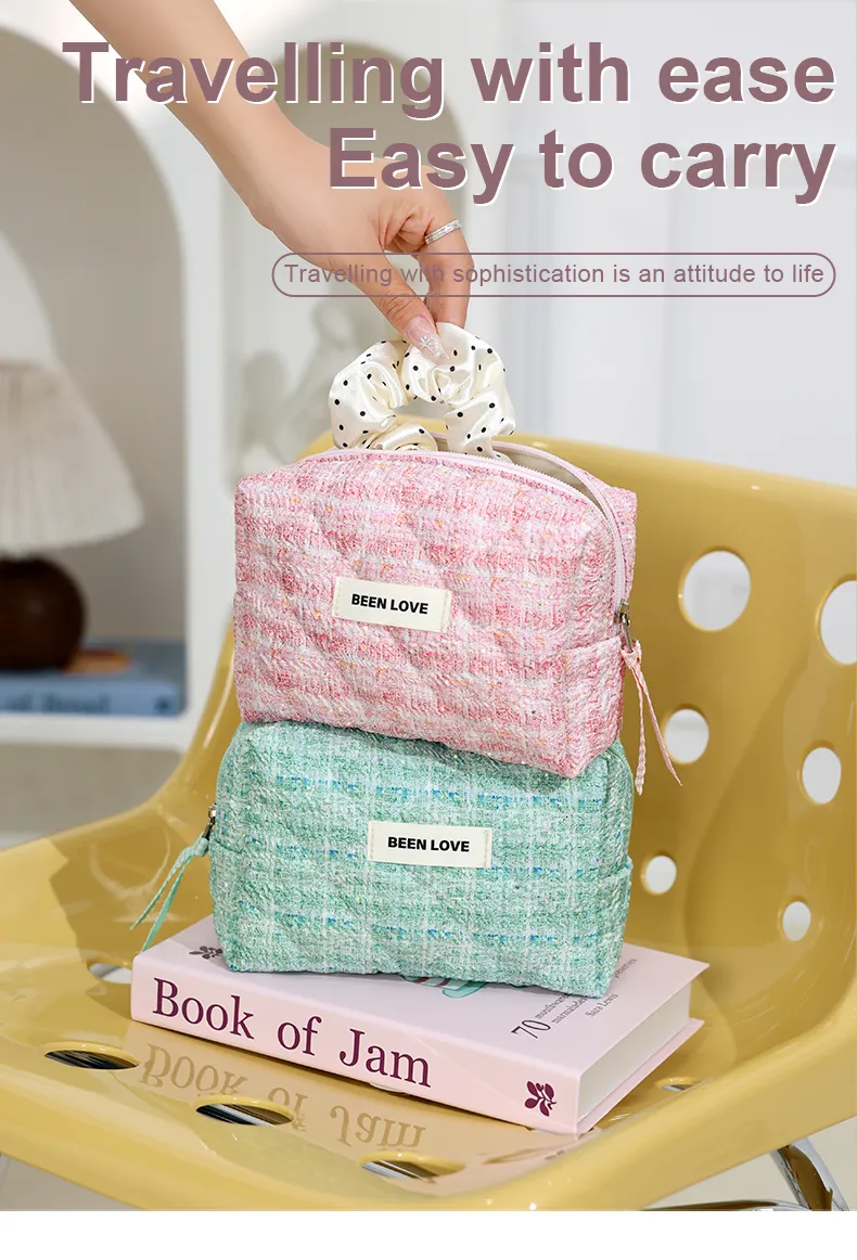 Quilted Cotton Cosmetic Bag Handle Organic Cotton Makeup Pouch Multi-Function Vanity Case Featuring Thread Pattern PU