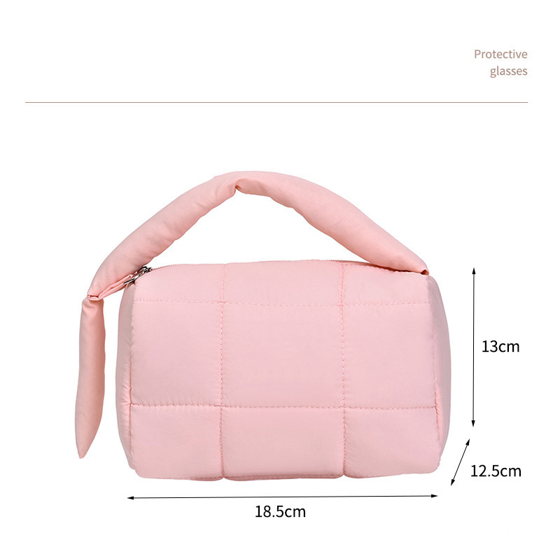 Women's Quilted Makeup Tool Storage Bag Private Label Cute Zipper Closure Large Capacity Puffer Makeup Organizer
