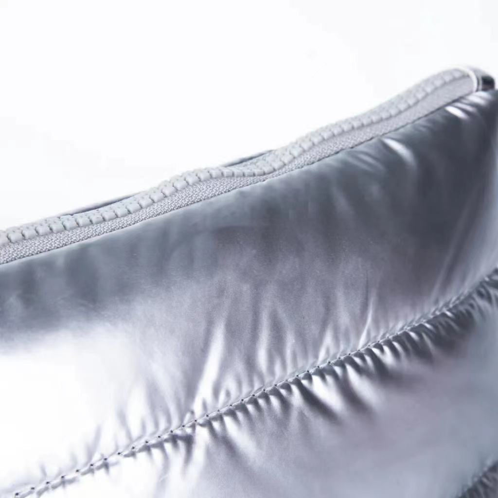 Customized Eco-Friendly Recyclable Waterproof Nylon Quilted Makeup Bag Travel Padded Cosmetic Pouch Fashion Silver Zipper