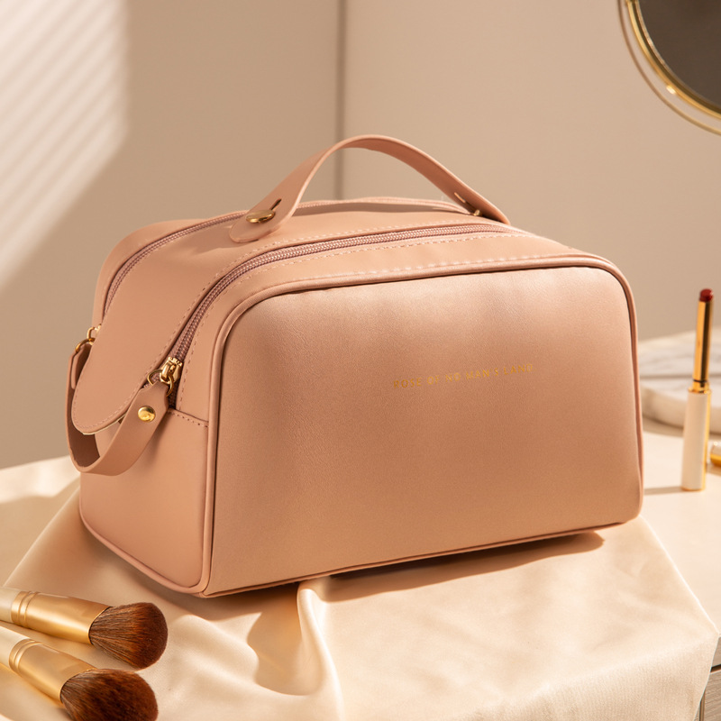 Wholesale Large Capacity Makeup Travel Bag Fashion PU with Zipper Closure Custom Portable and Waterproof for Women