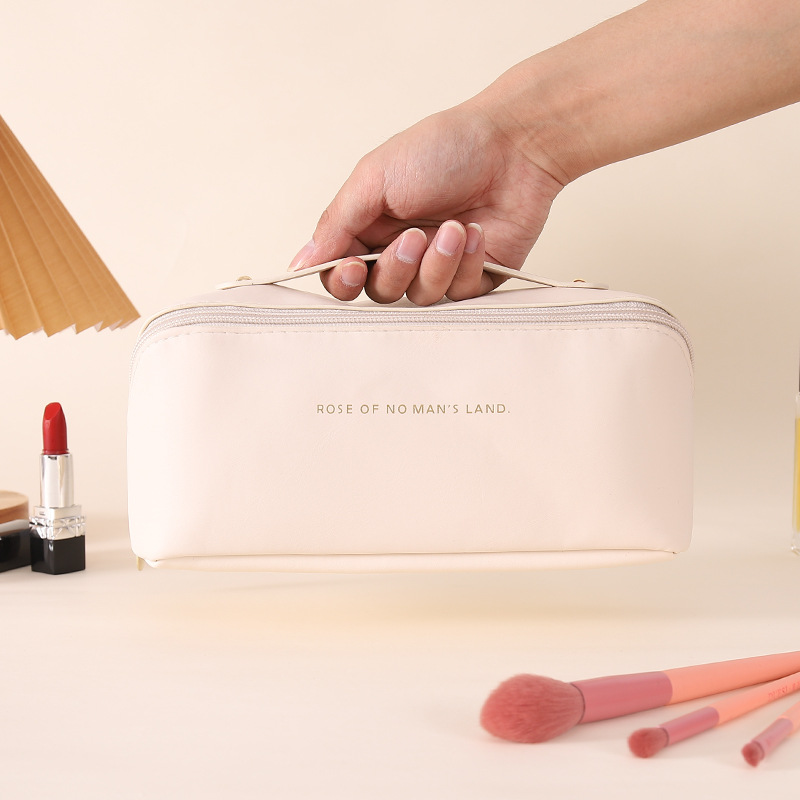 Large Capacity PU Fashion Eco-friendly Makeup Bag with Zipper Closure for Travel for Storage Portable