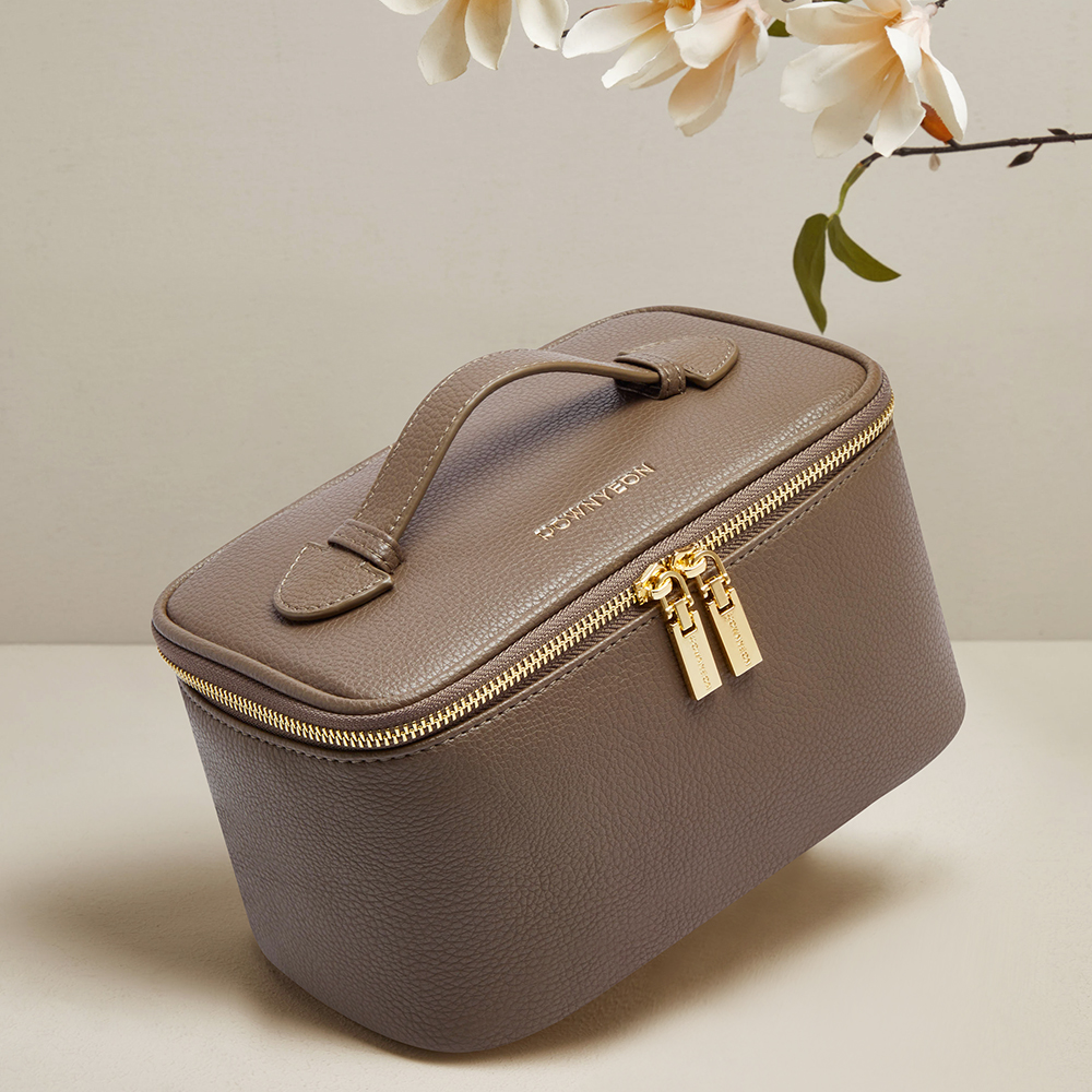 Big Discount Factory Price Travel Large Capacity Makeup Bag Storage Portable Cosmetic Case Makeup Brushes Box Organizer