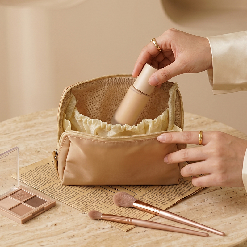 Luxury Private Label pink Travel Large Capacity Professional Leather Makeup Cosmetic Toiletry Bag