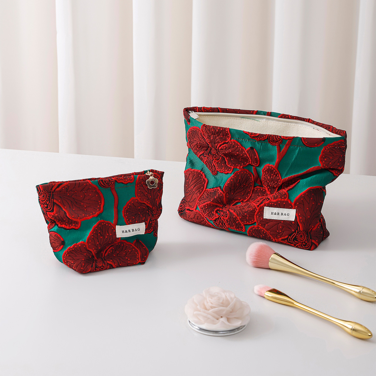 New Arrival Red Flower Women Makeup Bag Portable Large Capacity Cosmetic Bag Skin Care Products Toiletry Storage Bag