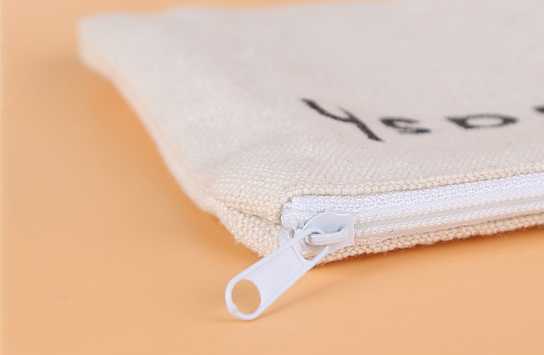 Makeup Bag Detail 2