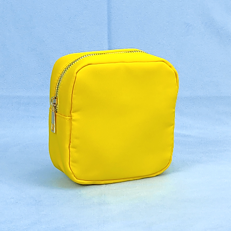 2024 Summer Waterproof Storage Cosmetics Cases Customized Zipper Pouches Makeup Bag Professional Travel Toiletry Bags for Women