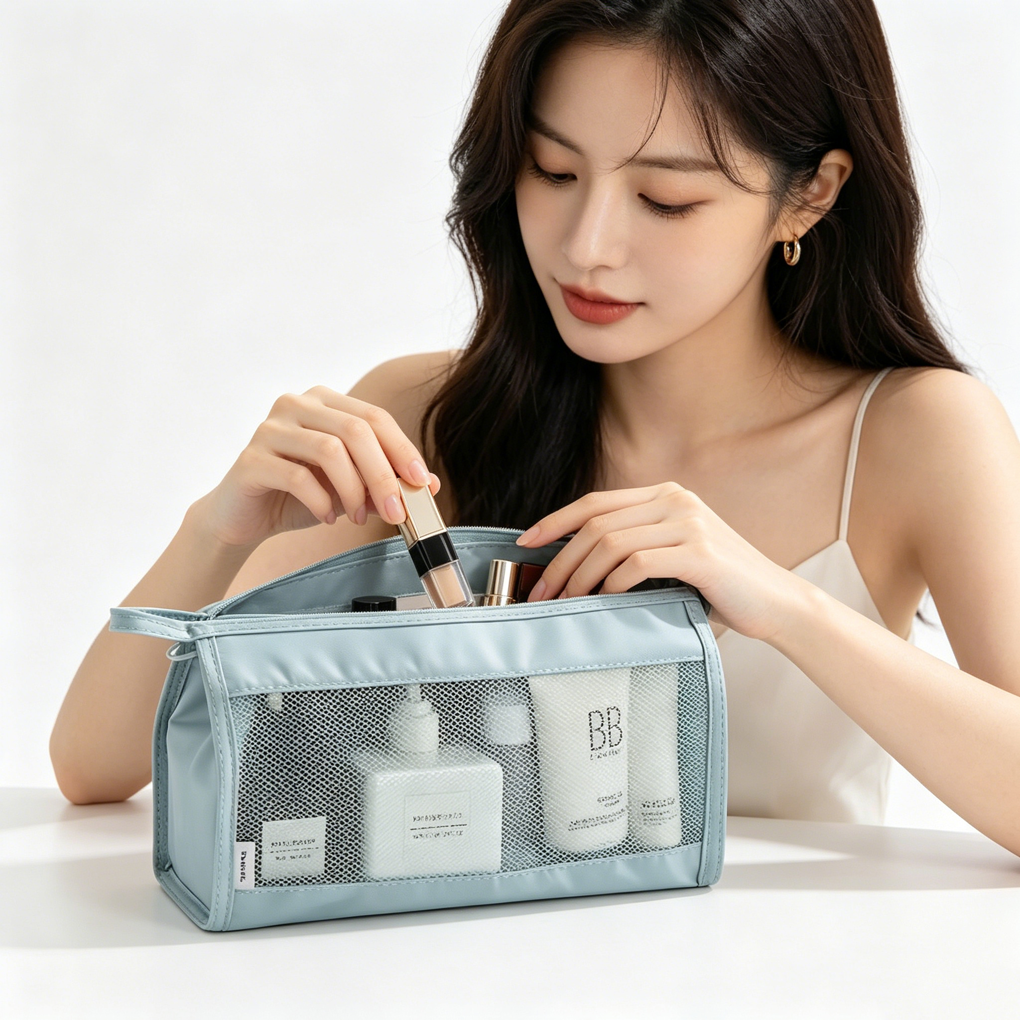 Large-Capacity Travel Cosmetic Bag Custom Polyester Mesh Cosmetic Bag Portable Fashion Makeup Bag Cosmetic Pouch Fashion