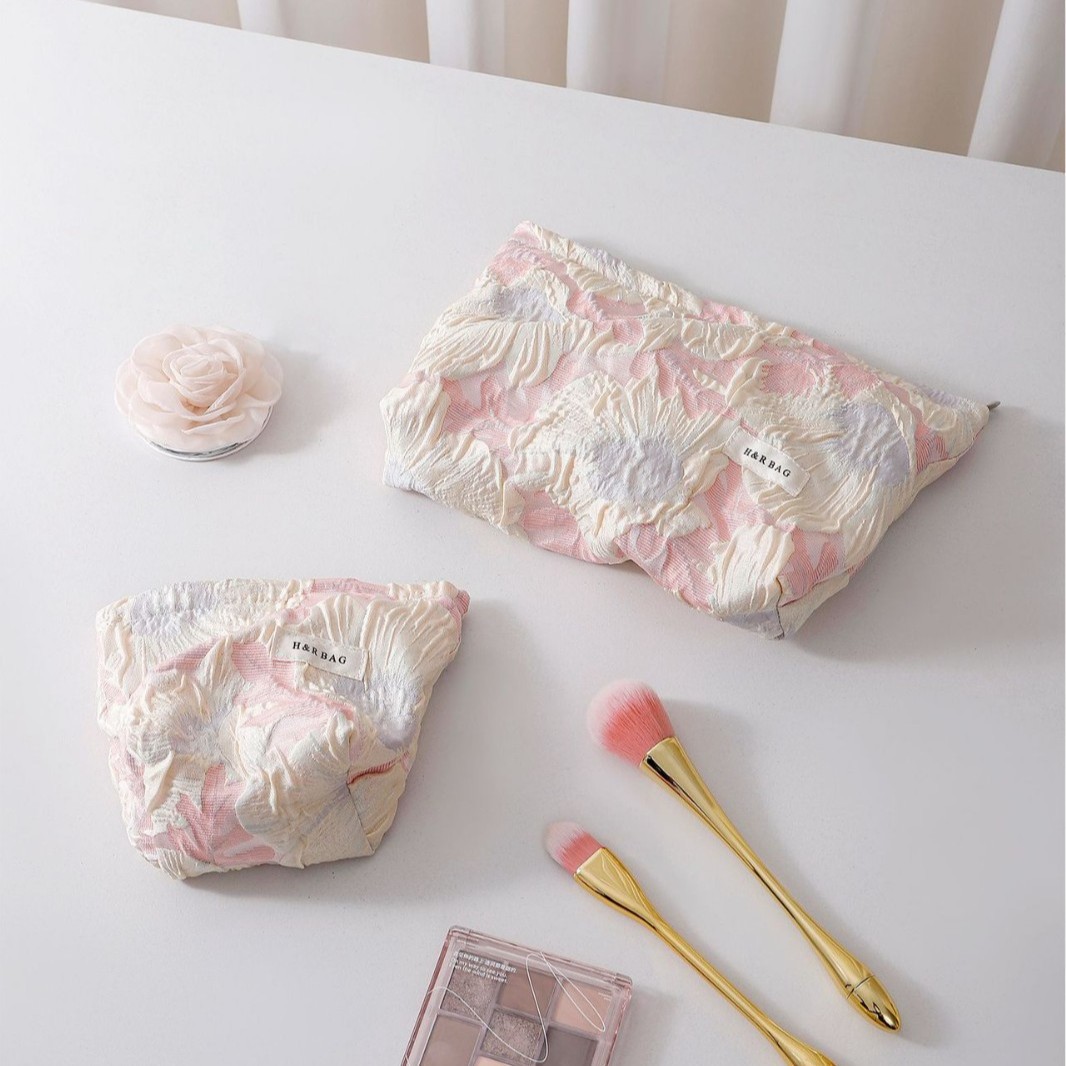 Luxury Makeup Bag Cosmetic Tool Organizer Jacquard Fabric Cosmetic Pouch Makeup Pouch for Women